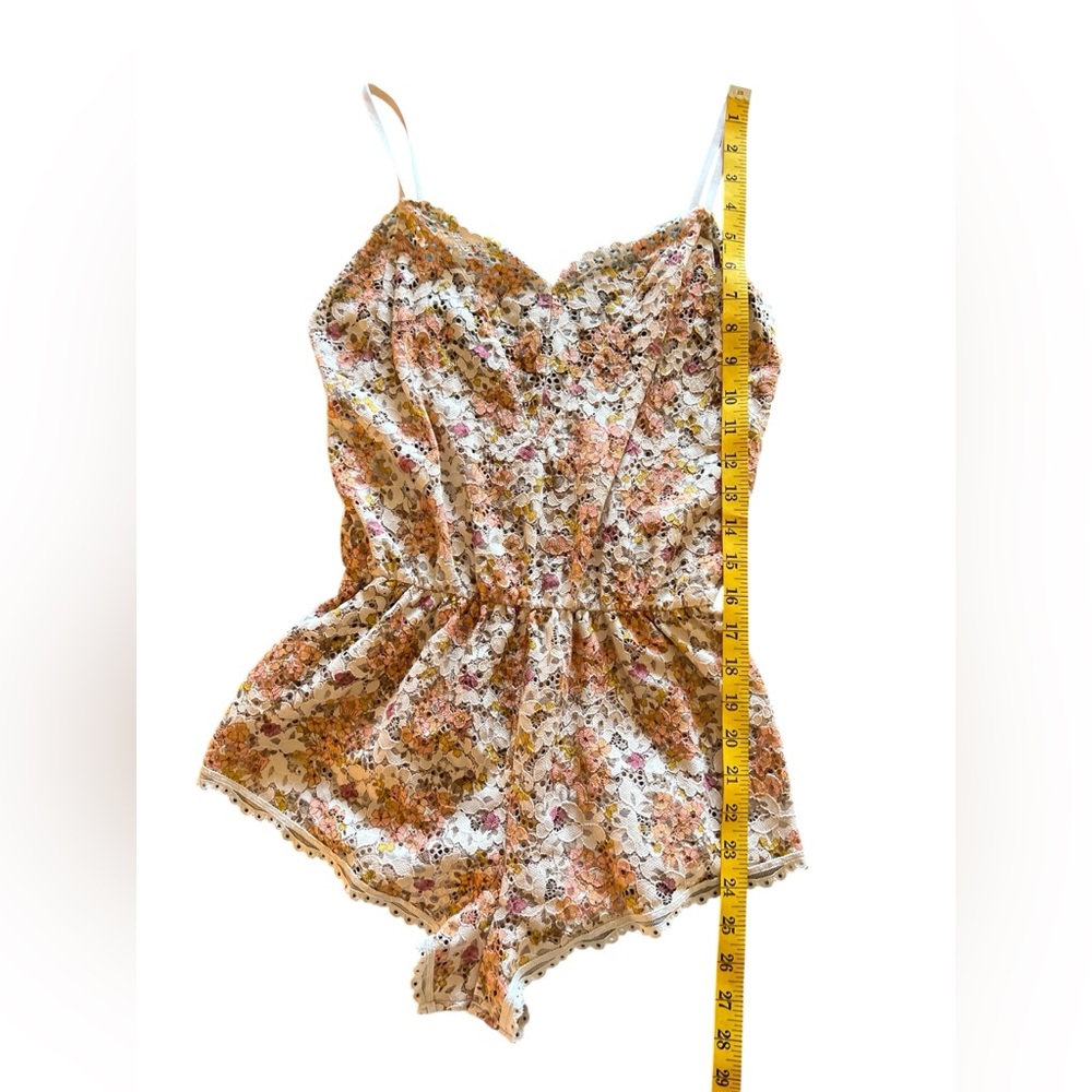 Victoria Secret Crochet Floral Lace Coverup Romper Size XS - Picture 6 of 14
